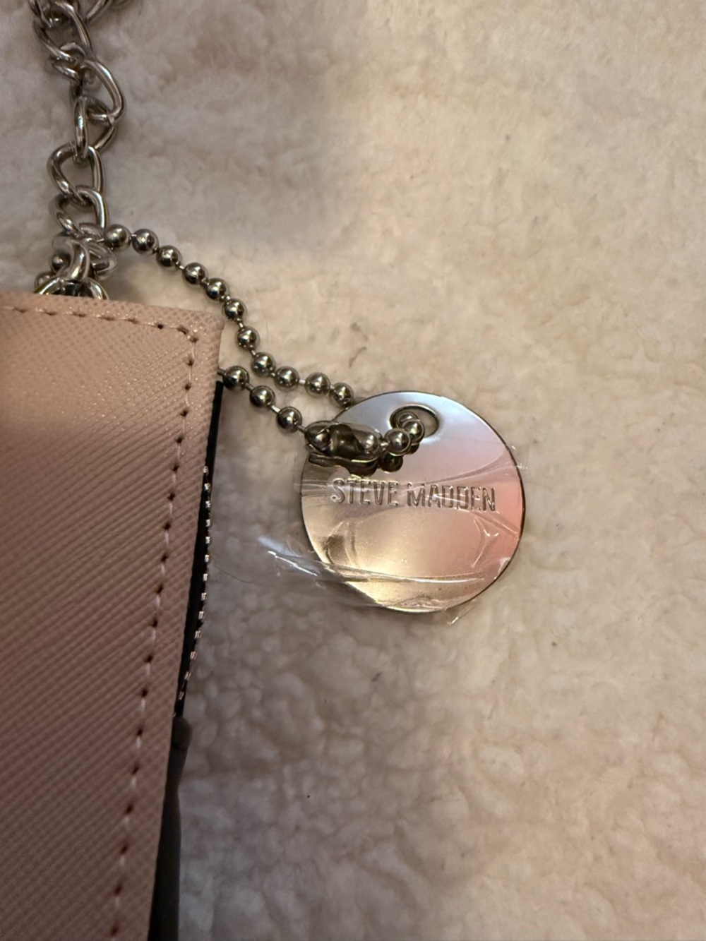 Steve Madden Pale Pink/Greyish Crossbody Bag with Chain Strap - Picture 3 of 7